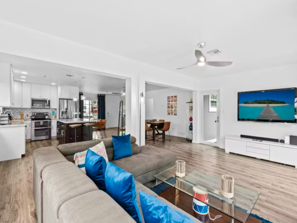 Luxurious Fort Lauderdale River Access with Heated Pool & Kayaks
